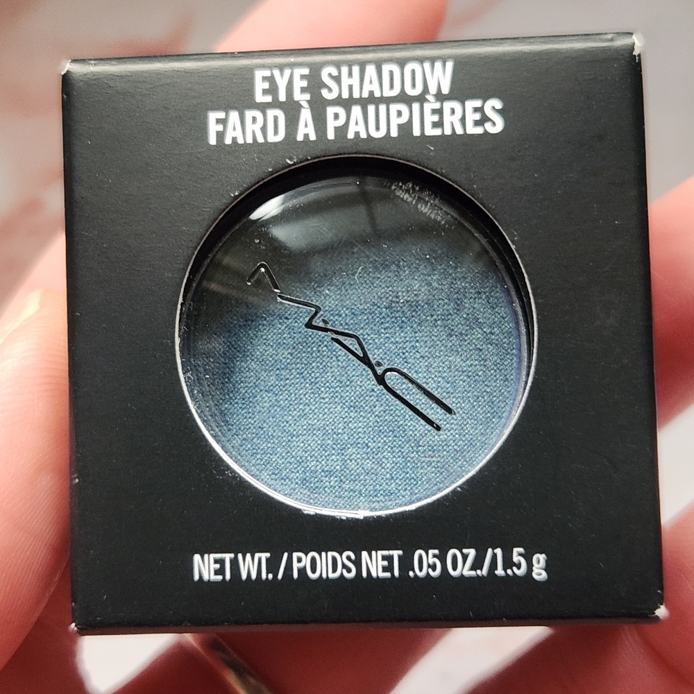 MAC Cosmetics Frost Eyeshadow, "Tilt", Shimmer Blue, Never Opened!